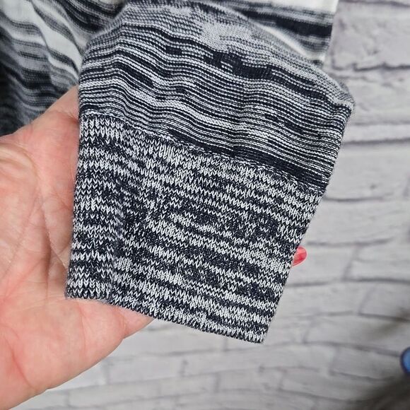 Express Men’s Striped Knit Sweater Henley Neck Black White Pullover Large Cotton - Picture 7 of 10